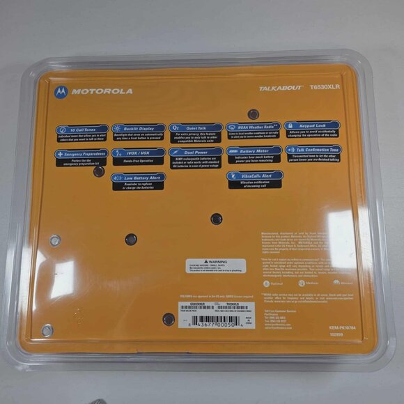 MOTOROLA TALKABOUT TWO WAY RADIOS T6530XLR 10 MILE RANGE RECHARGEABLE NEW SEALED - Picture 2 of 4